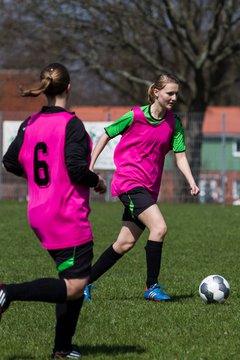 Bild 18 - Frauen Schmalfelder SV - TSV Siems : Ergebnis: 1:0